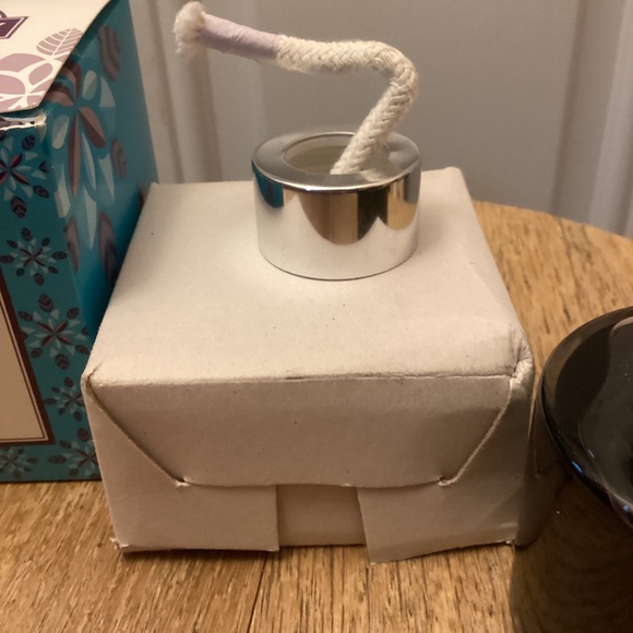 Scentsy Happy Birthday Fragrance Flower Oil with Zinnia Zen Fragrance Flower - Picture 3 of 6